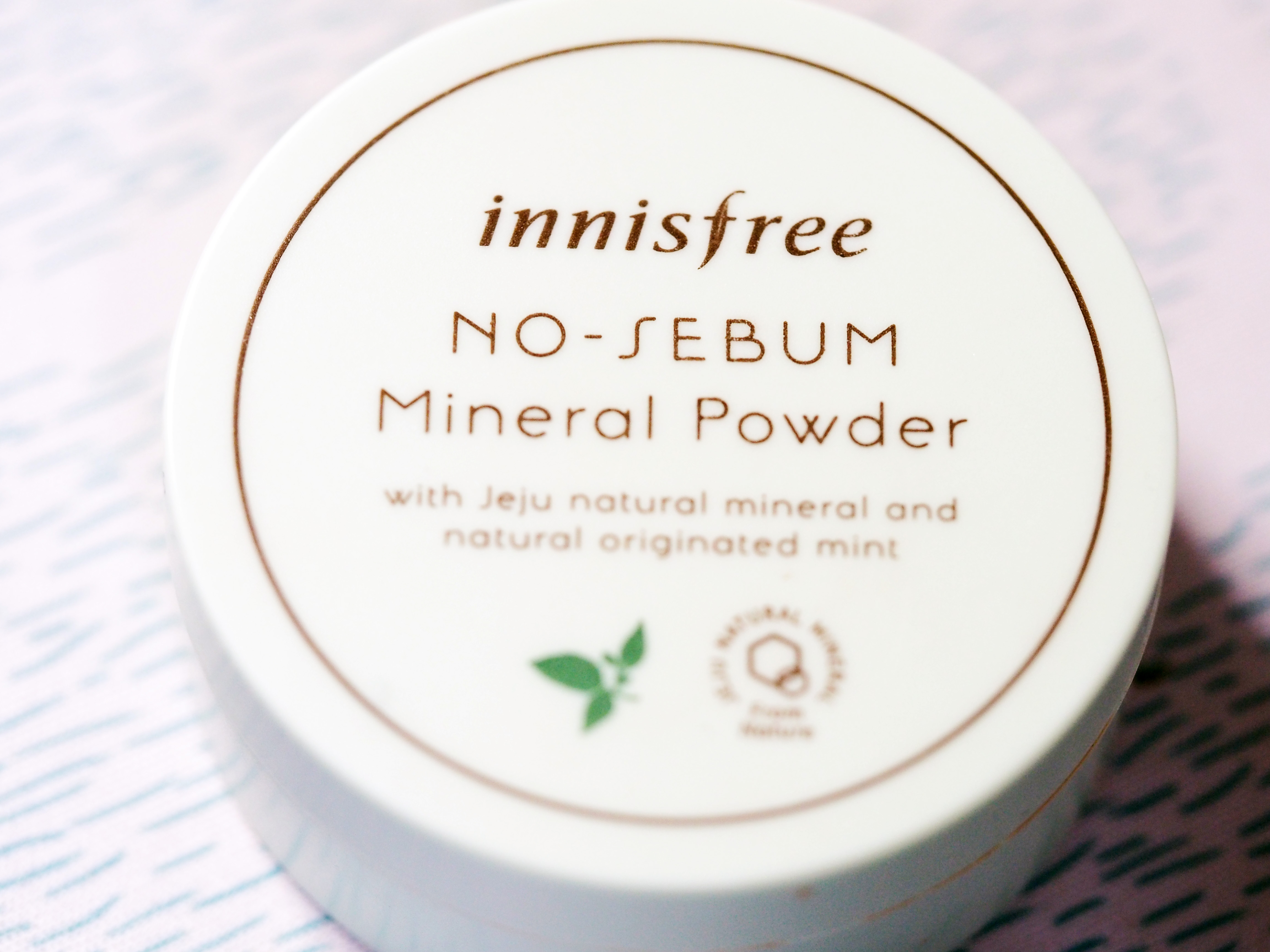 [REVIEW] Innisfree No-Sebum Mineral Powder