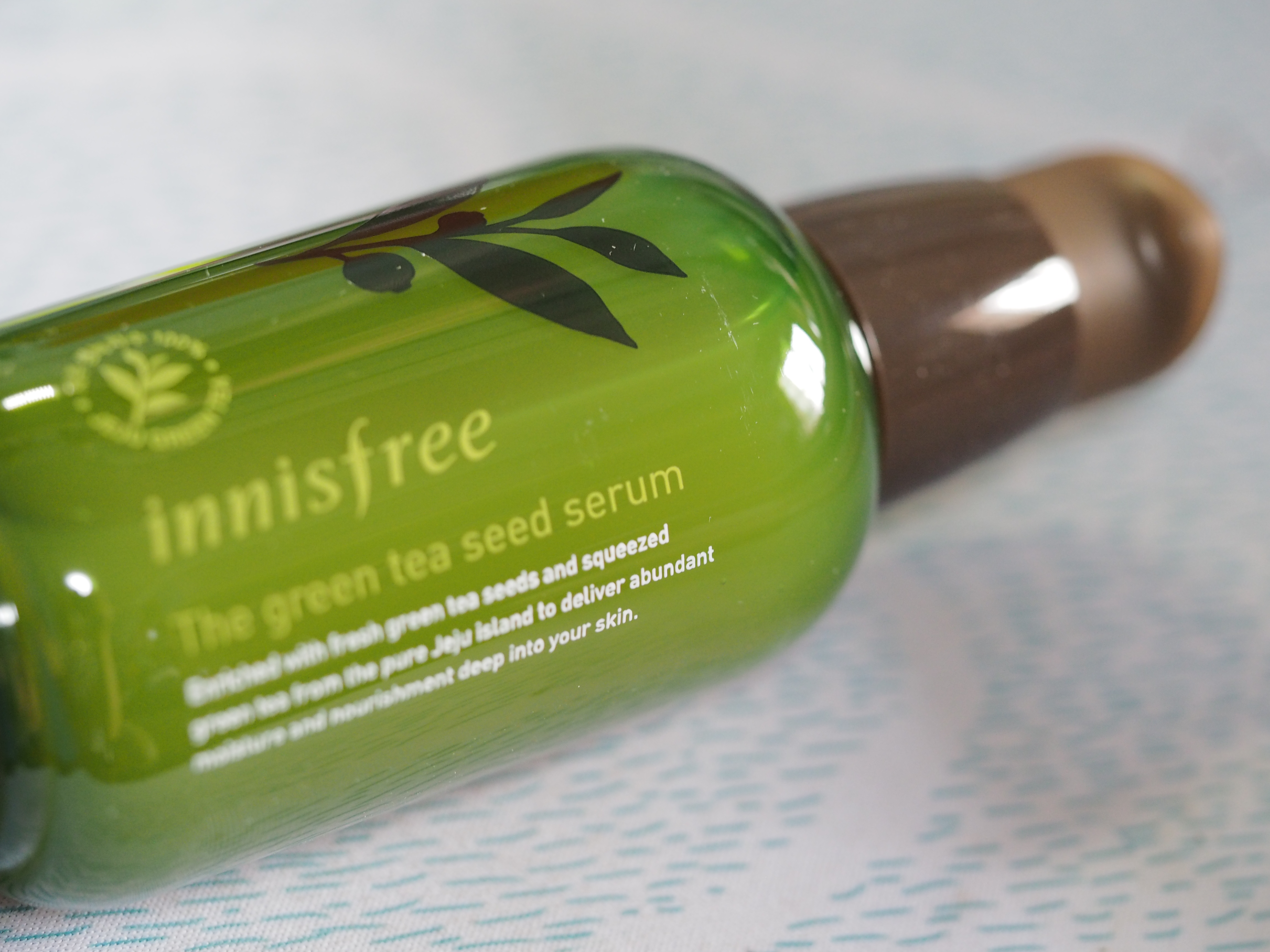 [REVIEW] Innisfree Green Tea Seed Serum