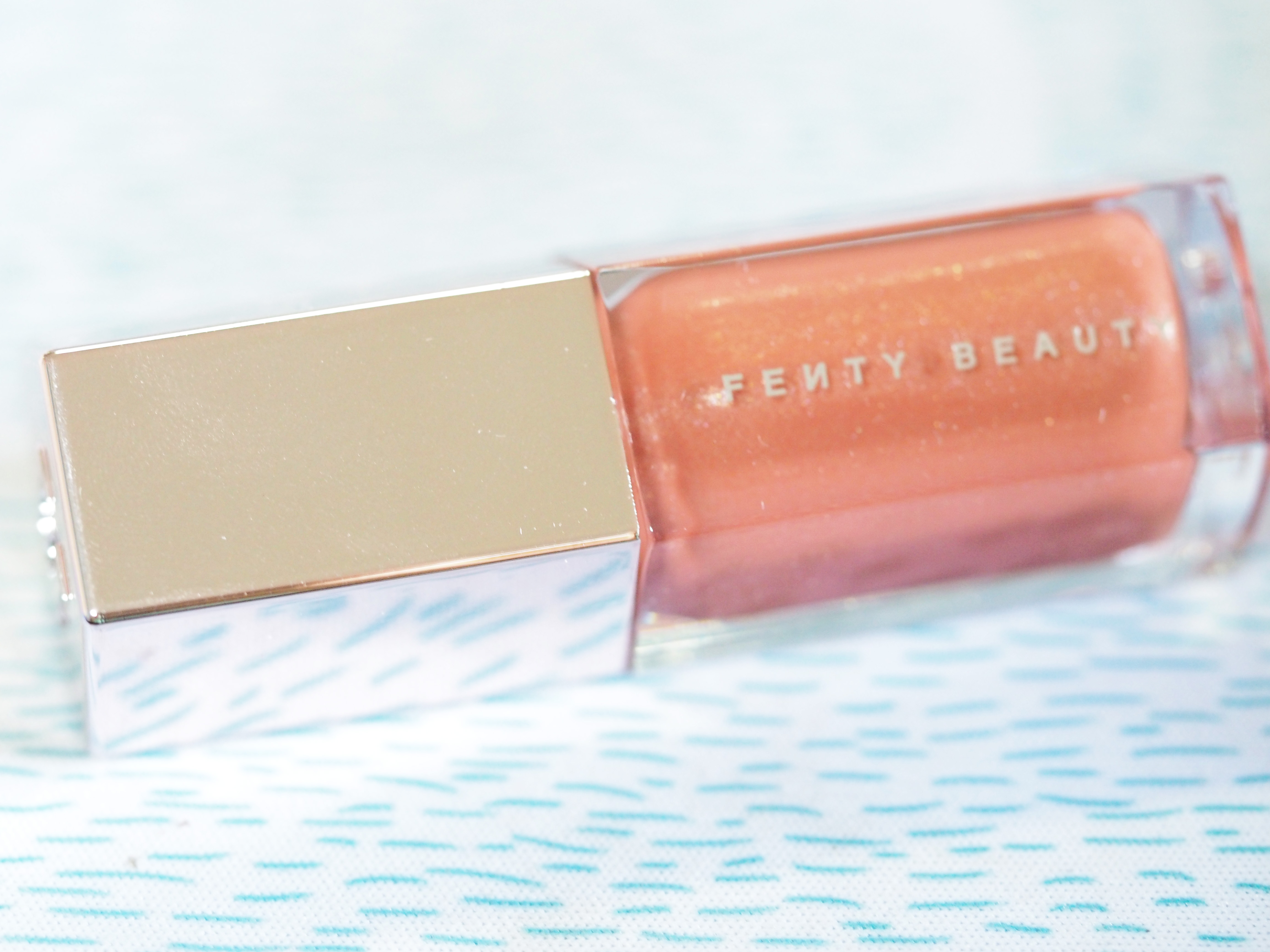 Fenty Beauty Gloss Bomb Universal Lip Luminizer review