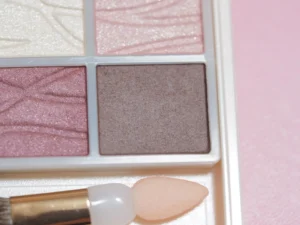 Cezanne Airy Touch Eyeshadow mauve pink review